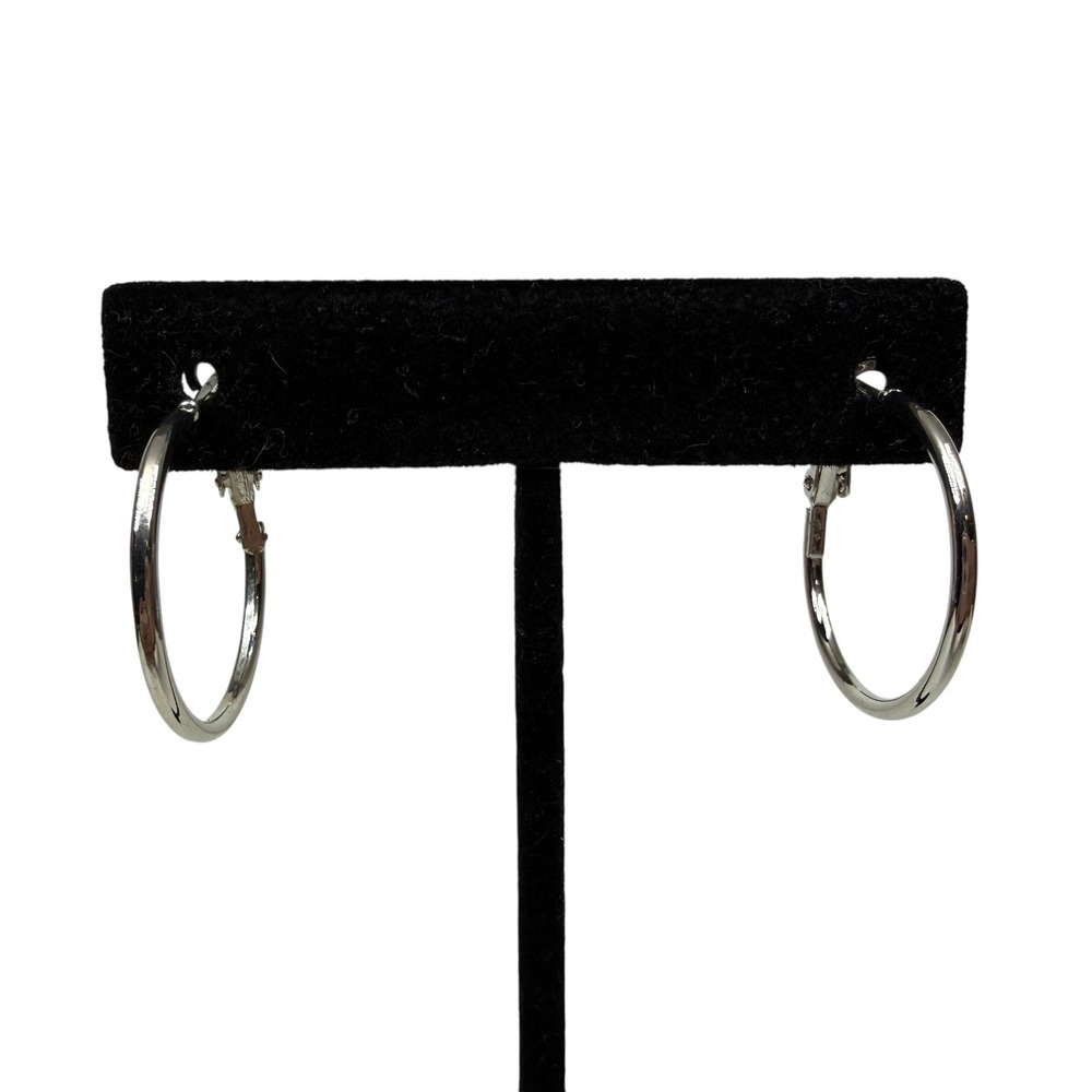 Classic Silver Tone Hinged Hoop Earrings Everyday Fashion Jewelry